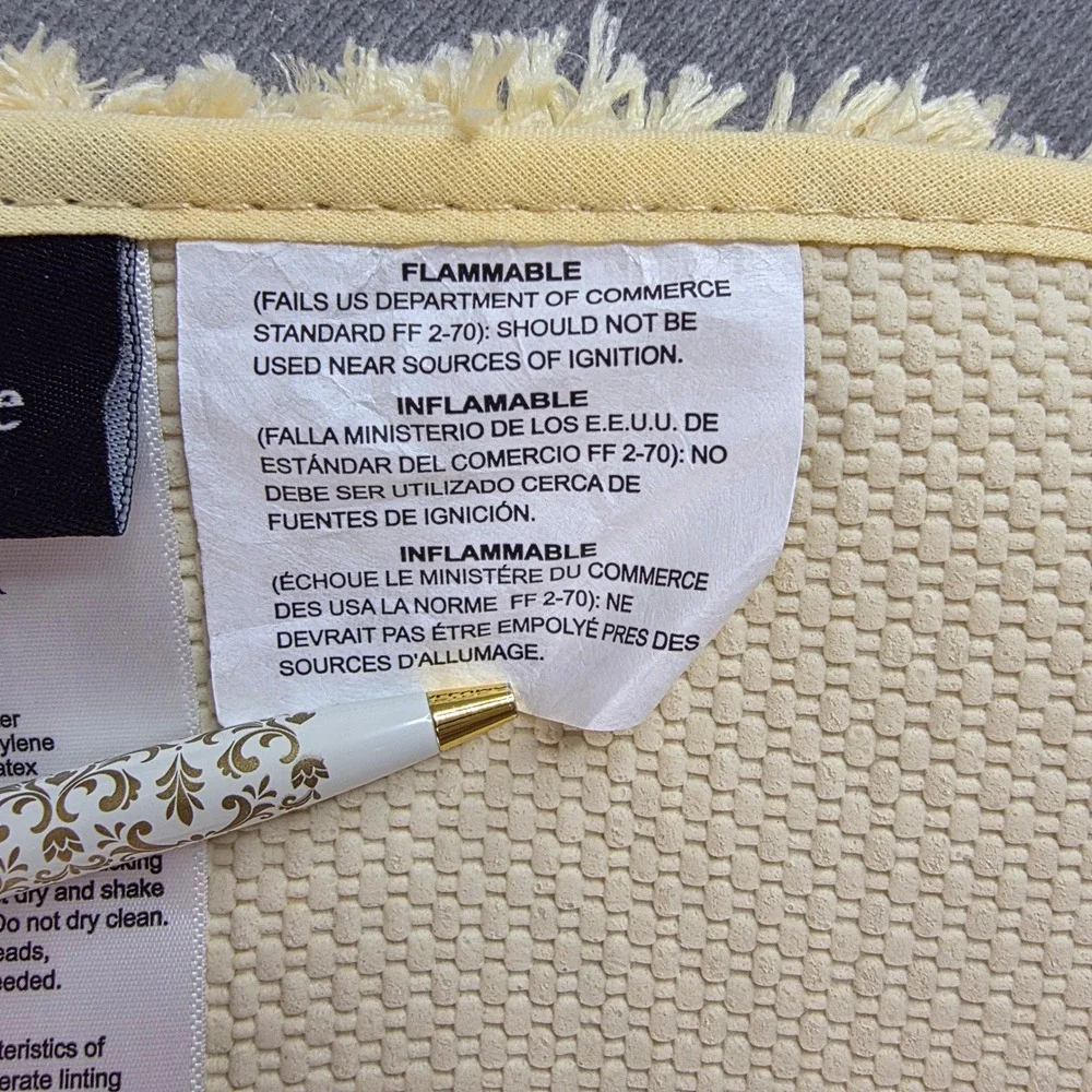 NWT Kate Spade Bath Rug 20x32 Yellow Shaggy Plush Anti-Skid‎ Mat